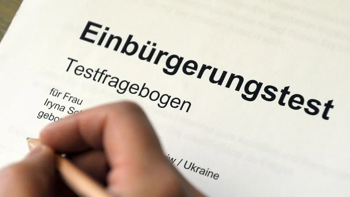 German Naturalization Test - Einbürgerungstest